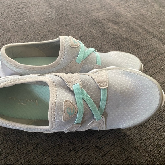 Easy Spirit Riptide Clogs 7.5 WW - Picture 4 of 5